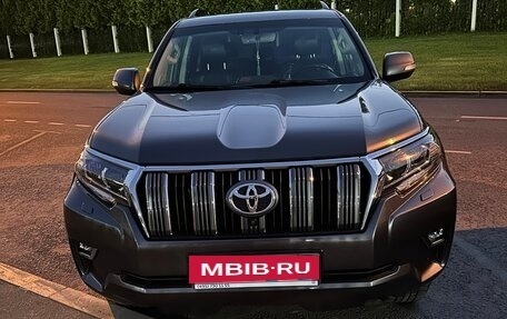 Toyota Land Cruiser Prado 150 рестайлинг 2, 2019 год, 5 800 000 рублей, 3 фотография