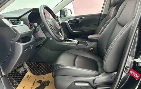 Toyota RAV4, 2023 год, 2 560 000 рублей, 6 фотография