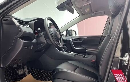 Toyota RAV4, 2023 год, 2 560 000 рублей, 3 фотография