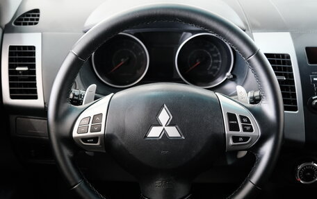 Mitsubishi Outlander III рестайлинг 3, 2009 год, 1 299 000 рублей, 12 фотография