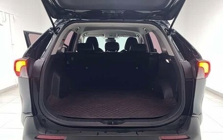 Toyota RAV4, 2023 год, 2 560 000 рублей, 11 фотография