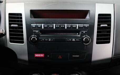 Mitsubishi Outlander III рестайлинг 3, 2009 год, 1 299 000 рублей, 17 фотография