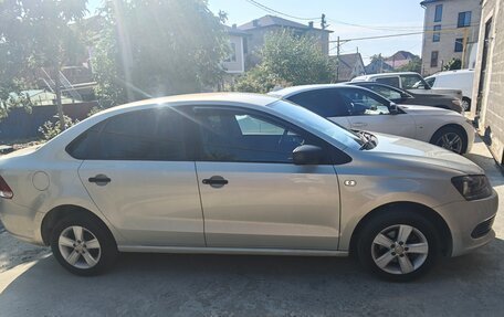Volkswagen Polo VI (EU Market), 2013 год, 550 000 рублей, 2 фотография