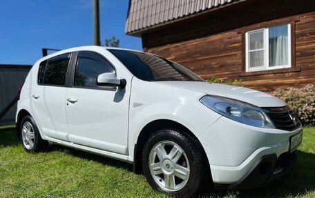 Renault Sandero I, 2014 год, 990 000 рублей, 14 фотография