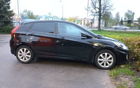 Hyundai Solaris II рестайлинг, 2012 год, 620 000 рублей, 2 фотография