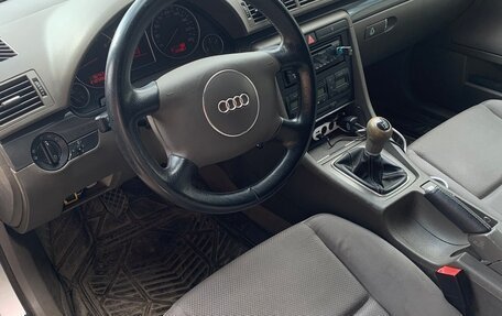 Audi A4, 2001 год, 570 000 рублей, 11 фотография