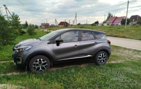 Renault Kaptur I рестайлинг, 2019 год, 1 600 000 рублей, 4 фотография