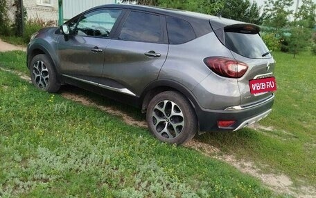 Renault Kaptur I рестайлинг, 2019 год, 1 600 000 рублей, 3 фотография