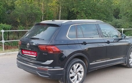 Volkswagen Tiguan II, 2021 год, 3 450 000 рублей, 2 фотография