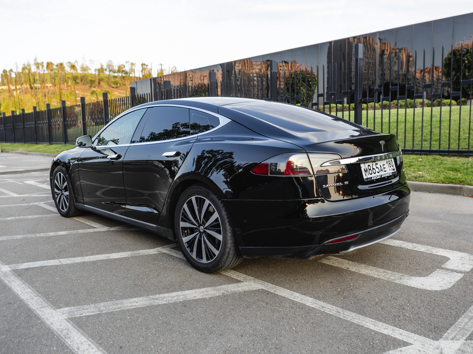 Tesla Model S I, 2016 год, 2 790 000 рублей, 10 фотография