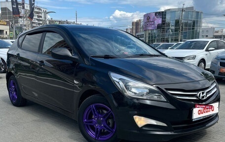 Hyundai Solaris II рестайлинг, 2014 год, 820 000 рублей, 2 фотография