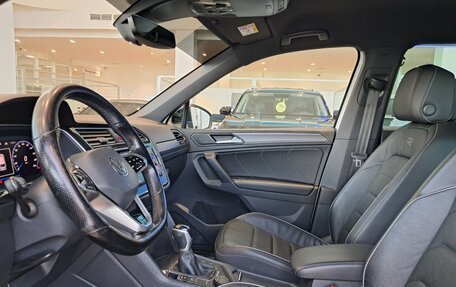 Volkswagen Tiguan II, 2021 год, 3 790 000 рублей, 16 фотография