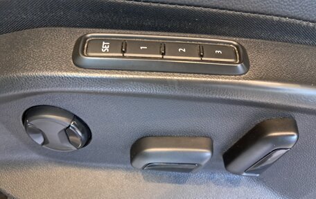 Volkswagen Tiguan II, 2021 год, 3 790 000 рублей, 21 фотография