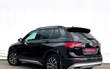 Volkswagen Tiguan II, 2019 год, 2 527 800 рублей, 4 фотография