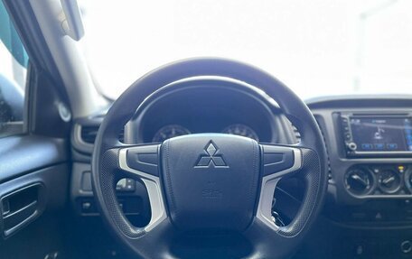 Mitsubishi L200 IV рестайлинг, 2019 год, 2 150 000 рублей, 14 фотография