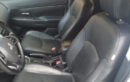 Mitsubishi ASX I рестайлинг, 2012 год, 1 000 000 рублей, 13 фотография
