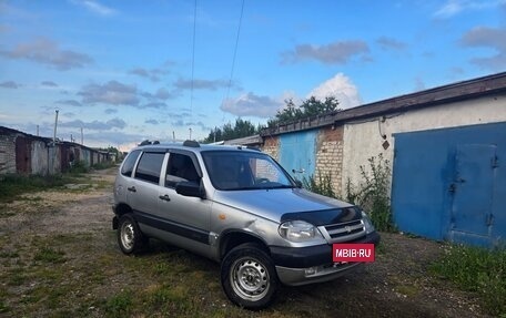 Chevrolet Niva I рестайлинг, 2004 год, 180 000 рублей, 5 фотография