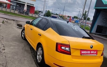 Skoda Octavia, 2018 год, 1 300 000 рублей, 14 фотография