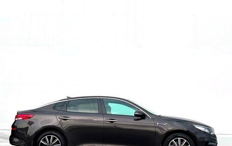 KIA Optima IV, 2018 год, 1 897 800 рублей, 12 фотография