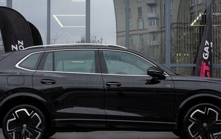 Volkswagen Tiguan, 2024 год, 4 120 000 рублей, 7 фотография