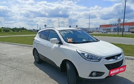 Hyundai ix35 I рестайлинг, 2014 год, 1 700 000 рублей, 2 фотография