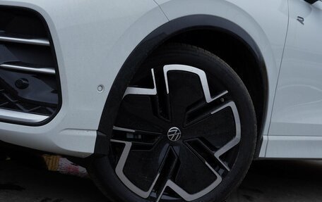 Volkswagen Tiguan, 2024 год, 4 120 000 рублей, 10 фотография