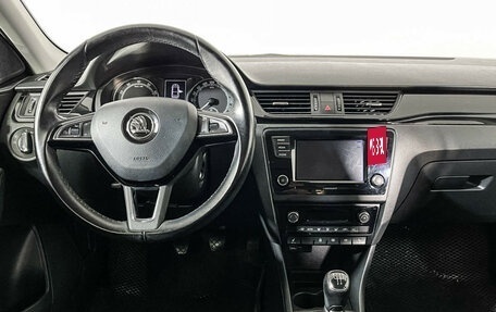 Skoda Rapid I, 2018 год, 1 047 000 рублей, 12 фотография