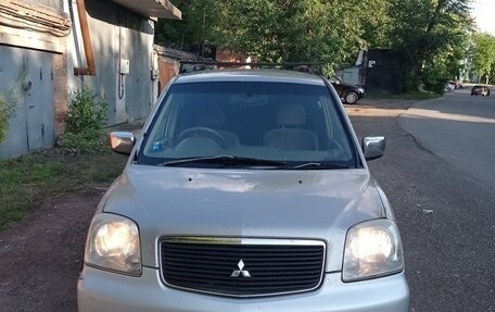 Mitsubishi Dion I рестайлинг, 2000 год, 250 000 рублей, 9 фотография