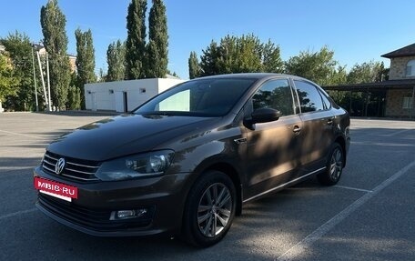 Volkswagen Polo VI (EU Market), 2018 год, 1 350 000 рублей, 2 фотография