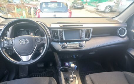 Toyota RAV4, 2017 год, 2 950 000 рублей, 12 фотография