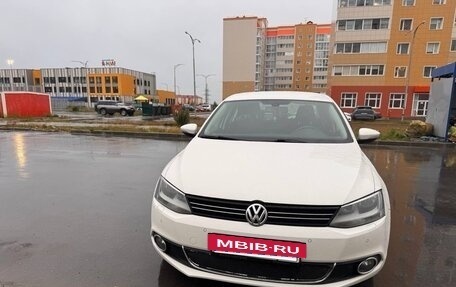 Volkswagen Jetta VI, 2014 год, 1 300 000 рублей, 5 фотография