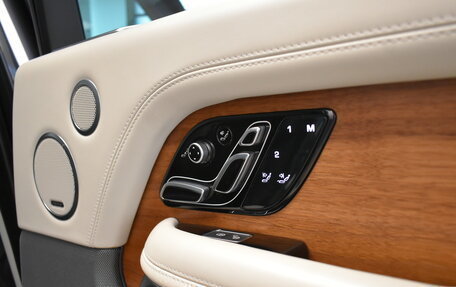 Land Rover Range Rover IV рестайлинг, 2020 год, 10 950 000 рублей, 28 фотография