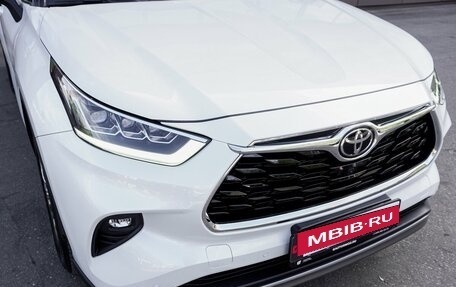 Toyota Highlander, 2024 год, 4 690 000 рублей, 2 фотография