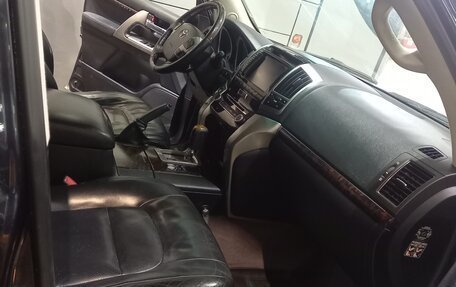 Toyota Land Cruiser 200, 2012 год, 3 650 000 рублей, 5 фотография