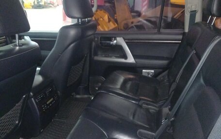 Toyota Land Cruiser 200, 2012 год, 3 650 000 рублей, 7 фотография