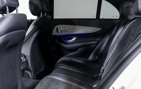 Mercedes-Benz E-Класс, 2017 год, 3 195 000 рублей, 14 фотография