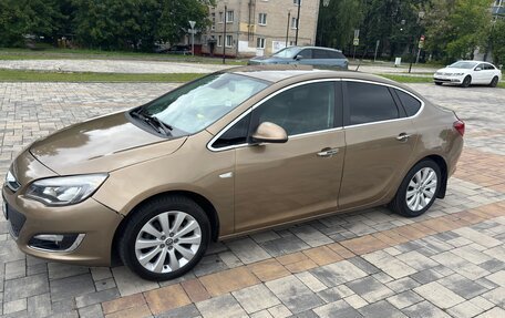Opel Astra J, 2013 год, 760 000 рублей, 4 фотография