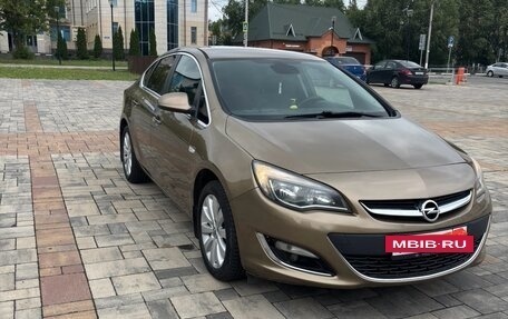 Opel Astra J, 2013 год, 760 000 рублей, 2 фотография