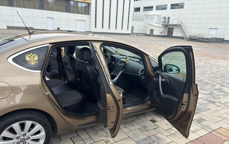 Opel Astra J, 2013 год, 760 000 рублей, 21 фотография