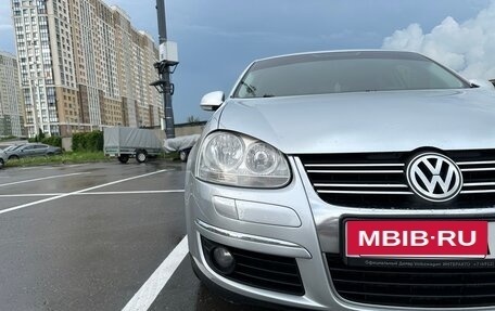 Volkswagen Jetta VI, 2010 год, 720 000 рублей, 2 фотография