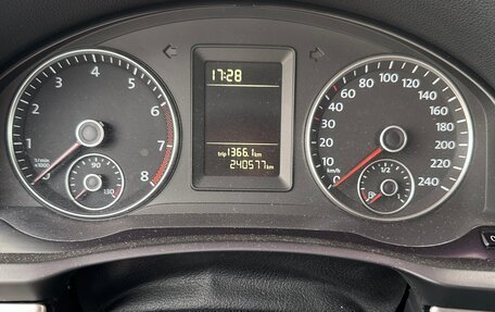 Volkswagen Jetta VI, 2010 год, 720 000 рублей, 11 фотография