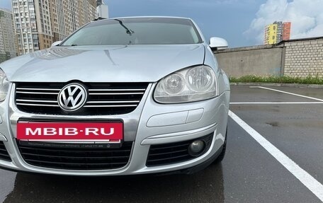 Volkswagen Jetta VI, 2010 год, 720 000 рублей, 3 фотография