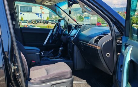 Toyota Land Cruiser Prado 150 рестайлинг 2, 2017 год, 4 550 000 рублей, 7 фотография