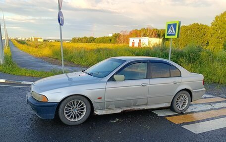 BMW 5 серия, 2002 год, 550 000 рублей, 2 фотография
