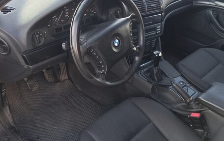 BMW 5 серия, 2002 год, 550 000 рублей, 10 фотография