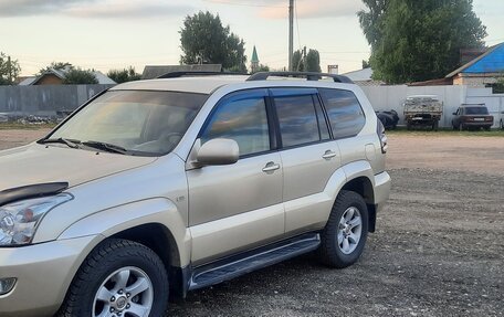 Toyota Land Cruiser Prado 120 рестайлинг, 2008 год, 2 300 000 рублей, 3 фотография