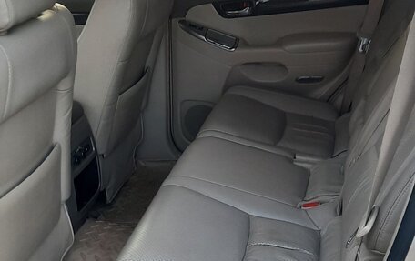 Toyota Land Cruiser Prado 120 рестайлинг, 2008 год, 2 300 000 рублей, 5 фотография