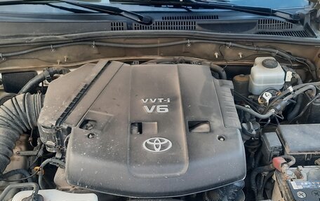 Toyota Land Cruiser Prado 120 рестайлинг, 2008 год, 2 300 000 рублей, 7 фотография