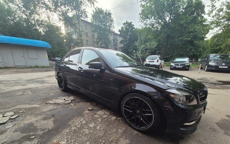 Mercedes-Benz C-Класс, 2011 год, 1 300 000 рублей, 6 фотография