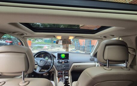 Mercedes-Benz C-Класс, 2011 год, 1 300 000 рублей, 23 фотография